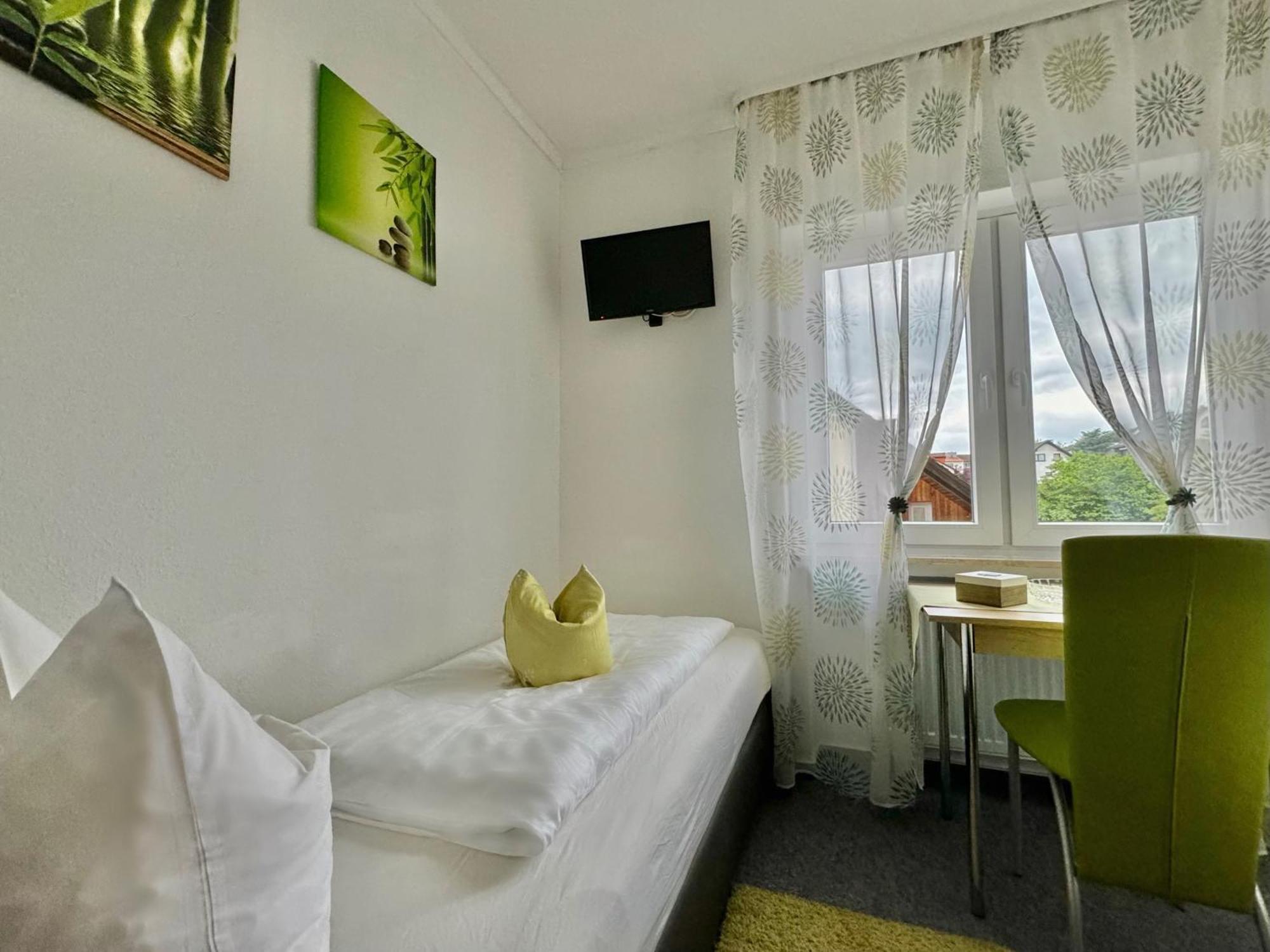 Fruehstueckspension Zur Krone Bad Endbach Extérieur photo