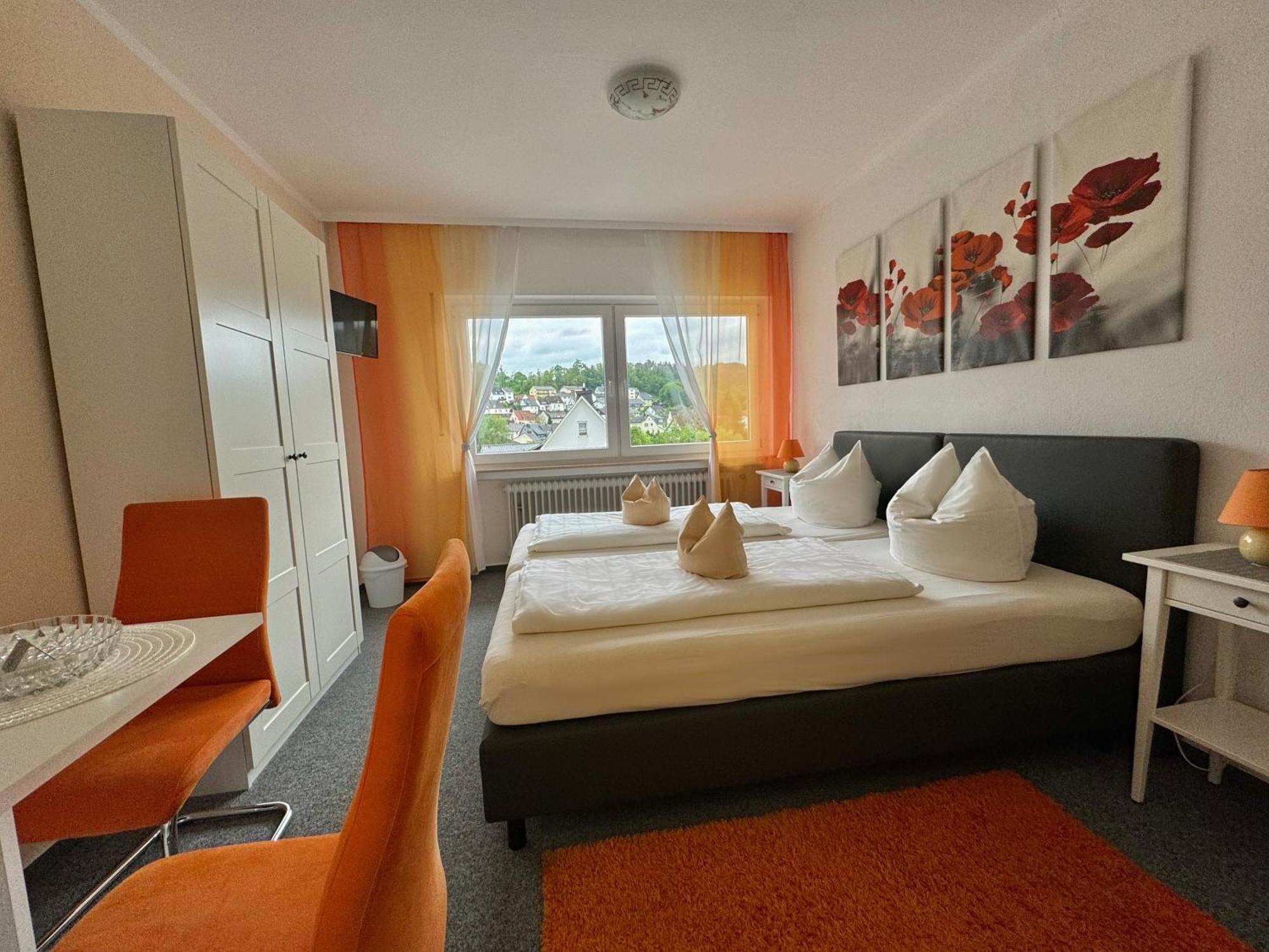 Fruehstueckspension Zur Krone Bad Endbach Extérieur photo